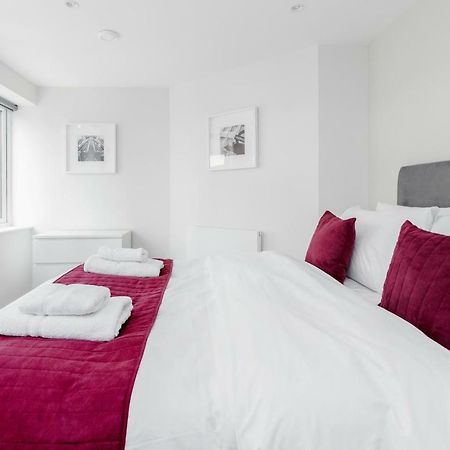 Roomspace Serviced Apartments- Walpole Court Ealing Exterior photo
